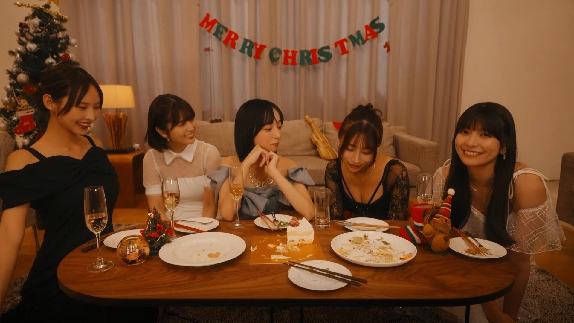 图片[6]-《嘟嘟嘟~恋爱信号响不停，美女室友们教我如何-创码者资源网